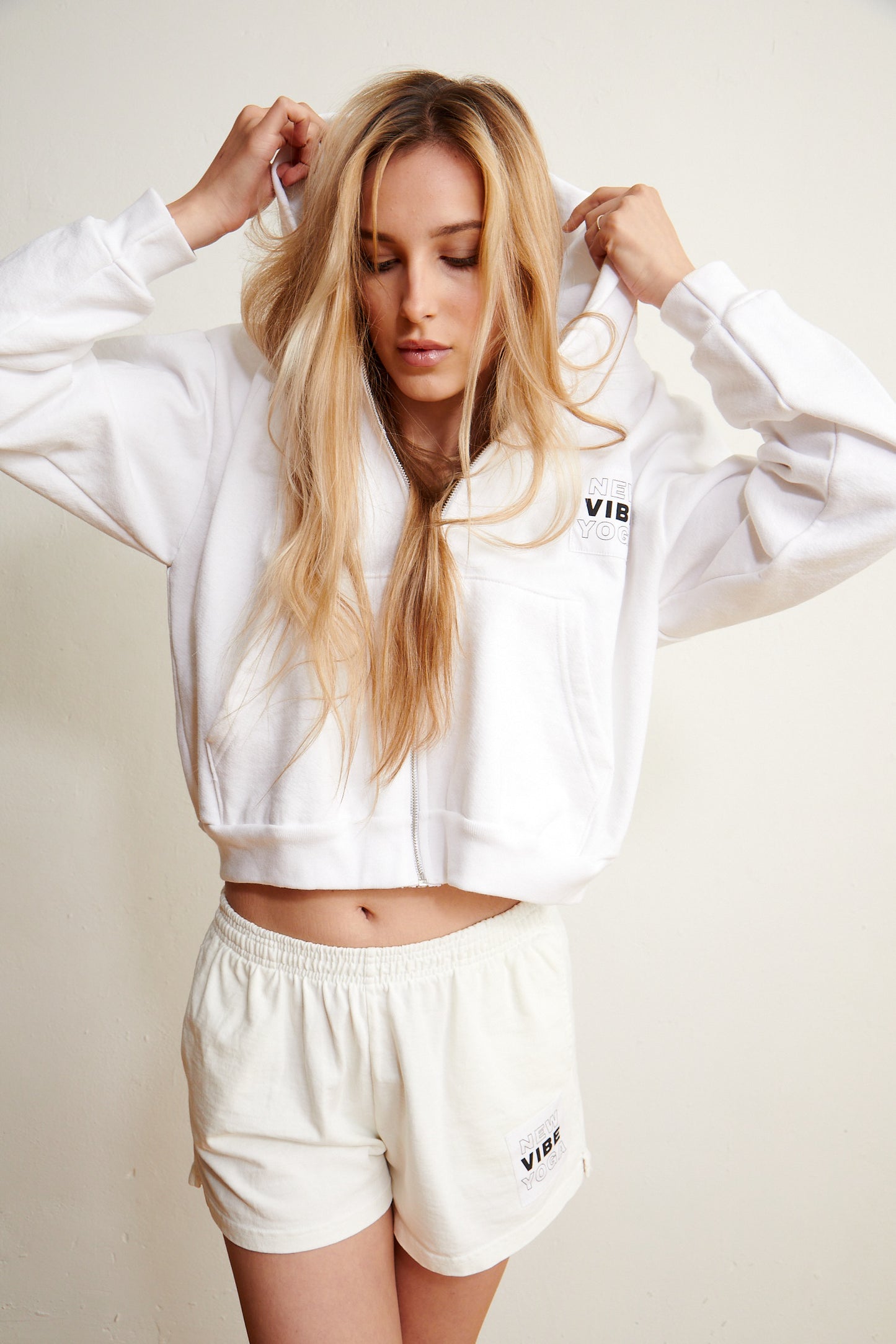 Classic Crop Zip Hoodie (White)