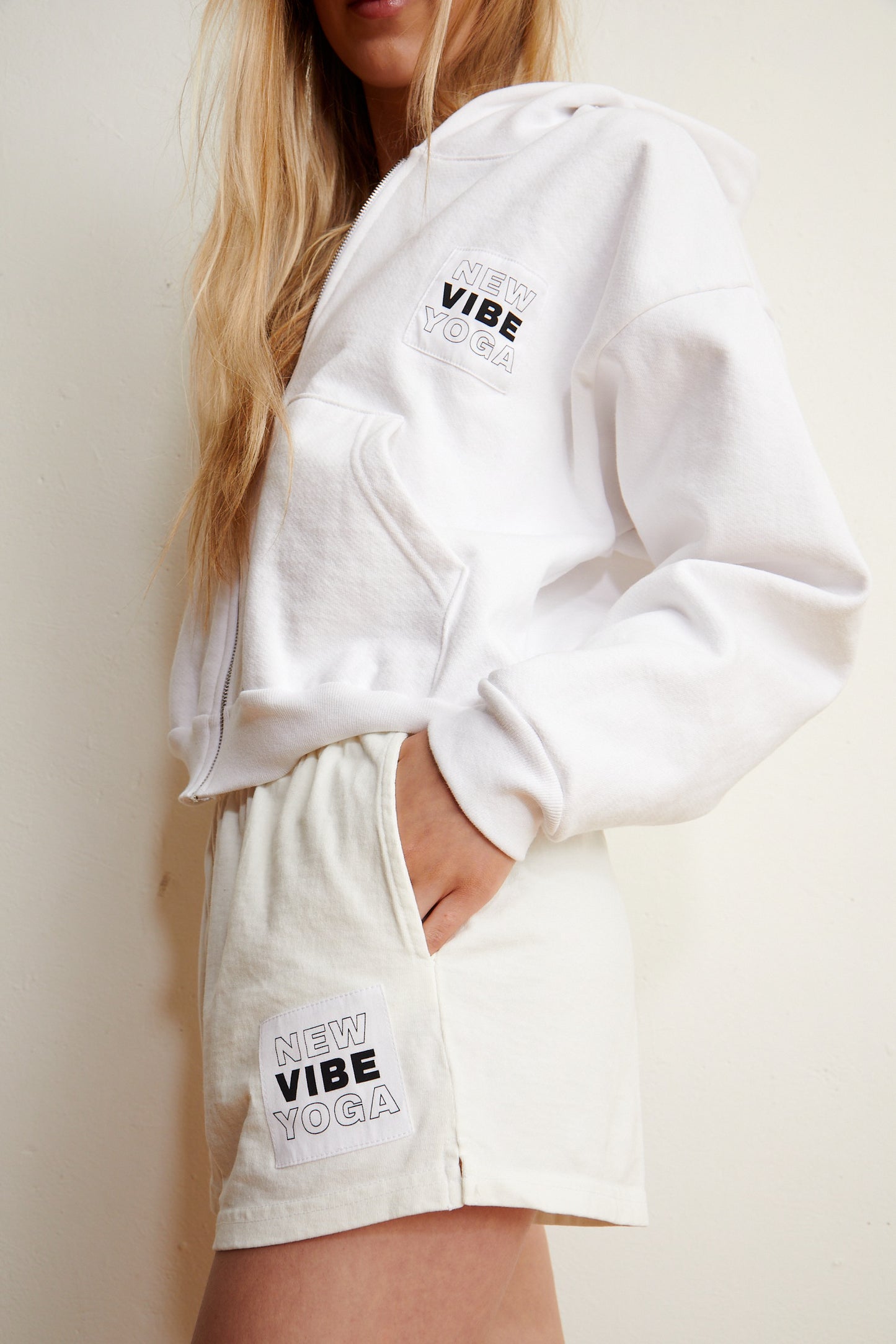 Classic Crop Zip Hoodie (White)